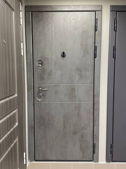 Входная дверь  