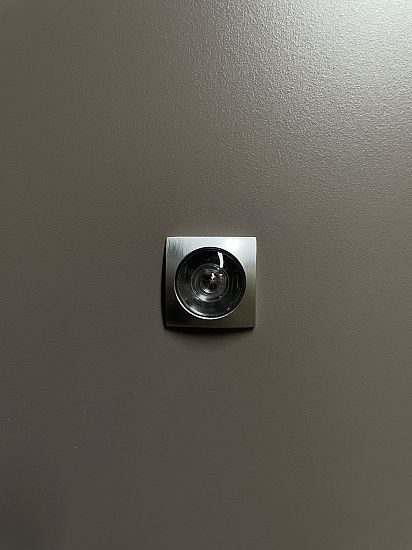 Входная дверь  