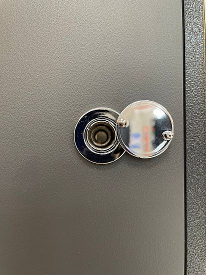 Входная дверь  